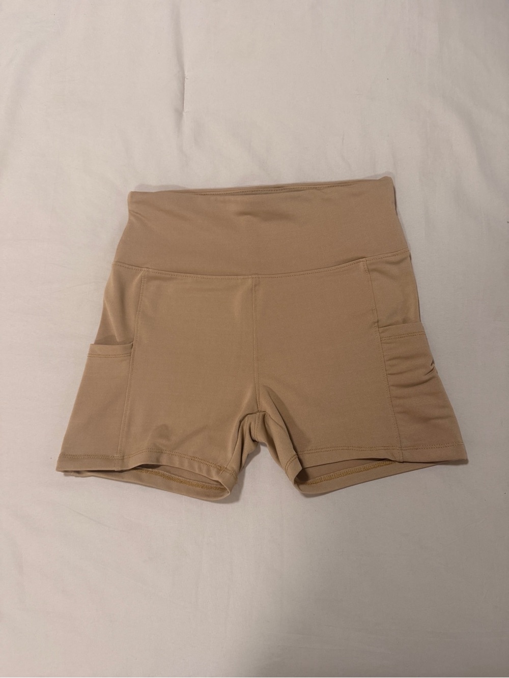High-Rise Women’s Bike Shorts with Side Pockets — Beige